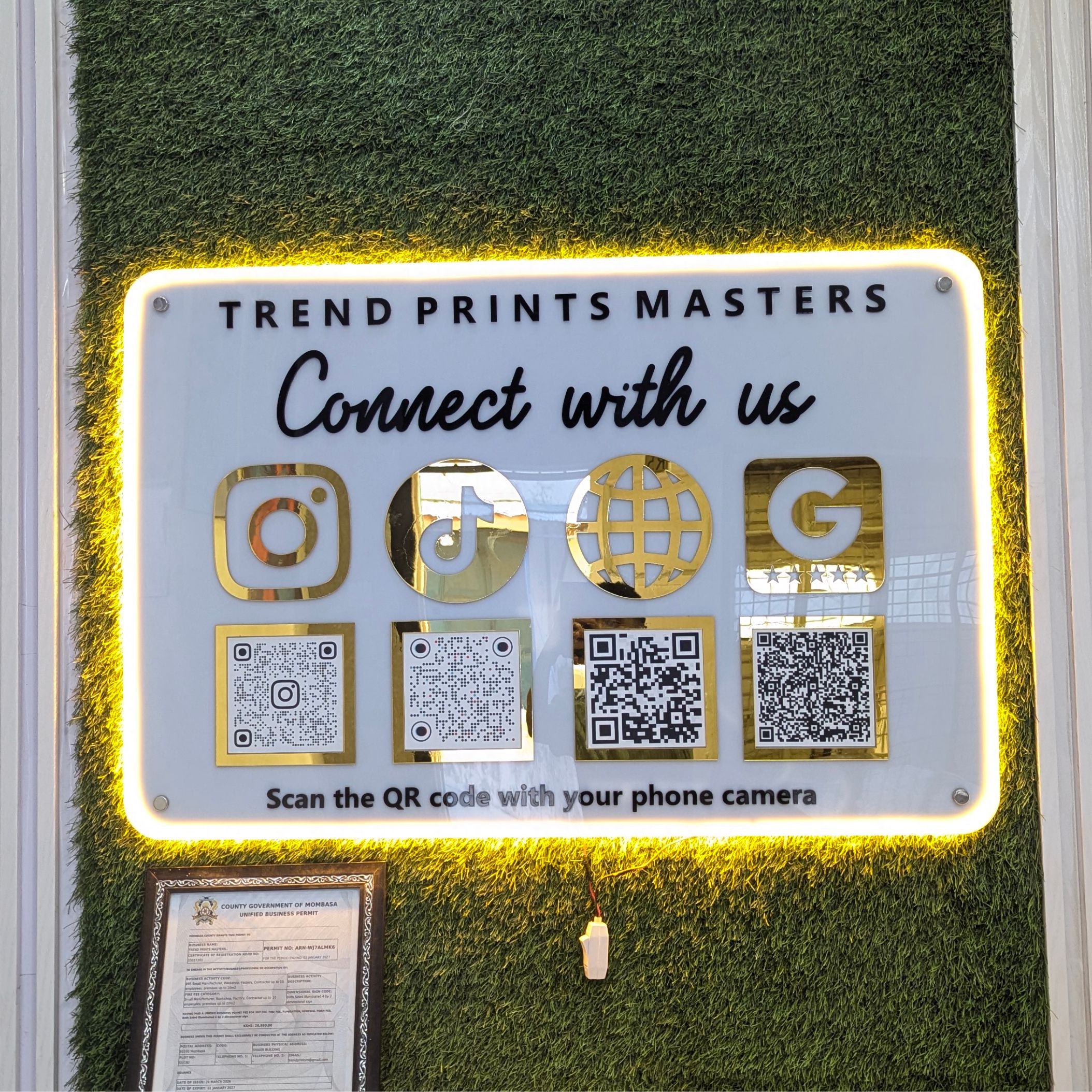 acrylic-logo